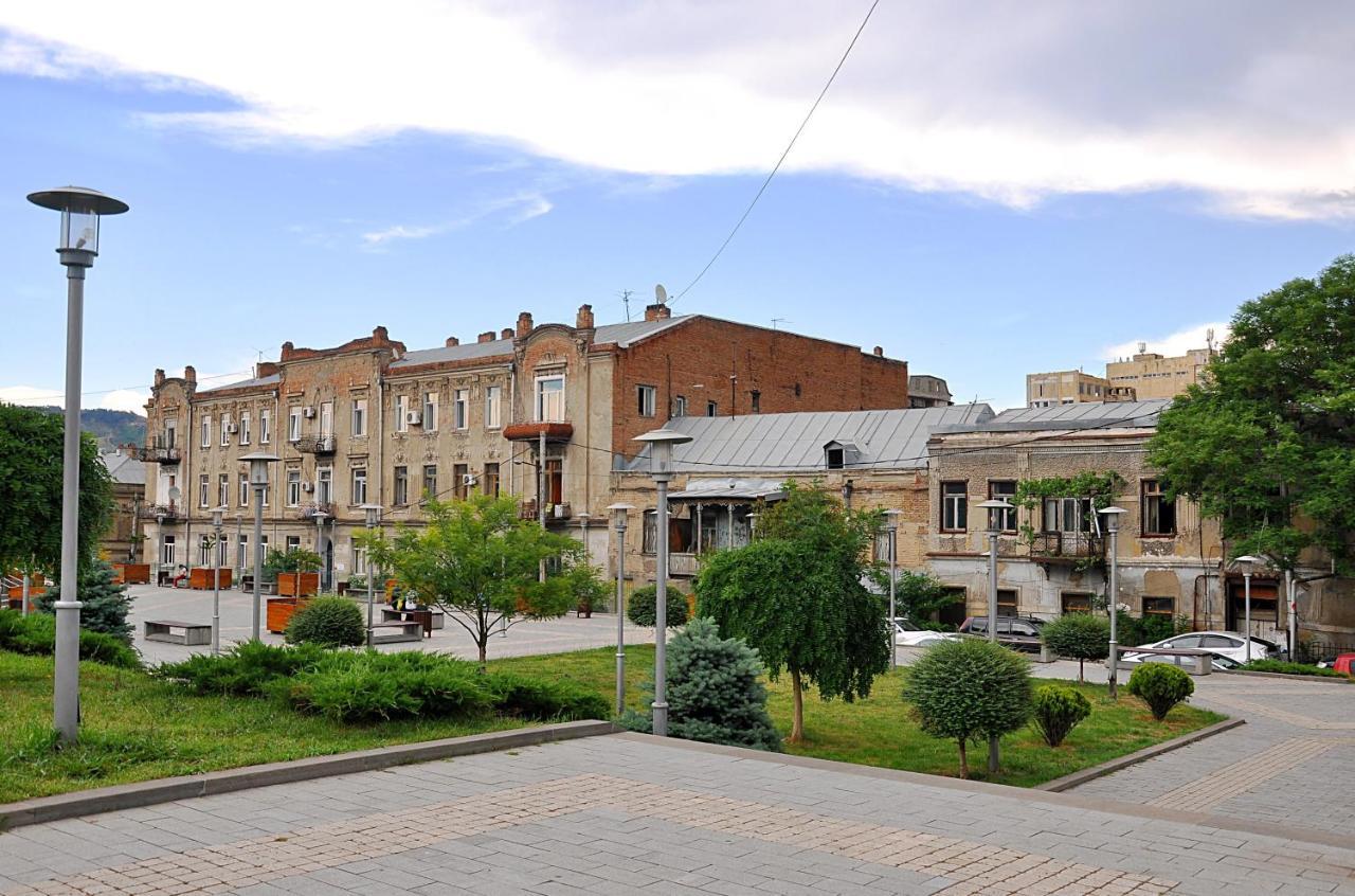 Hb Apartments Mari Brose Тбилиси Экстерьер фото