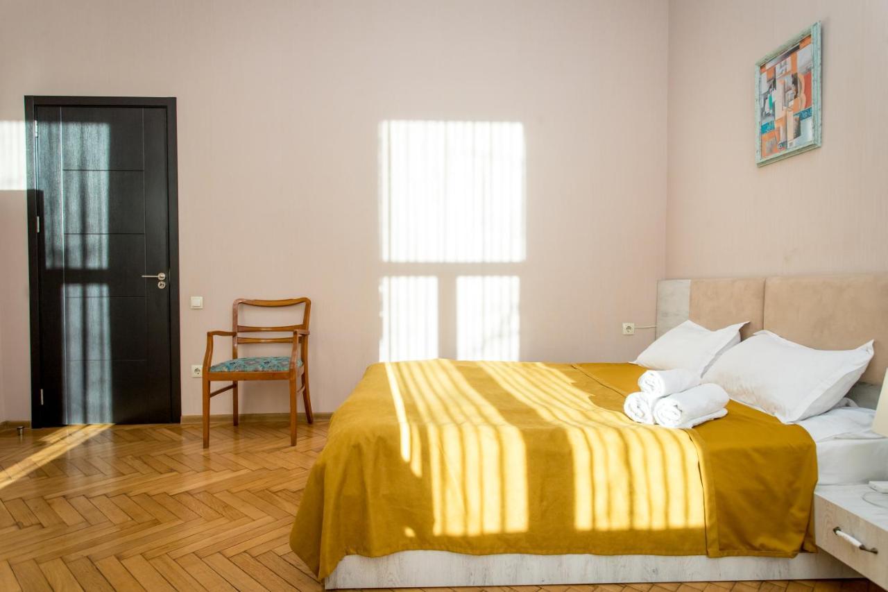Hb Apartments Mari Brose Тбилиси Экстерьер фото