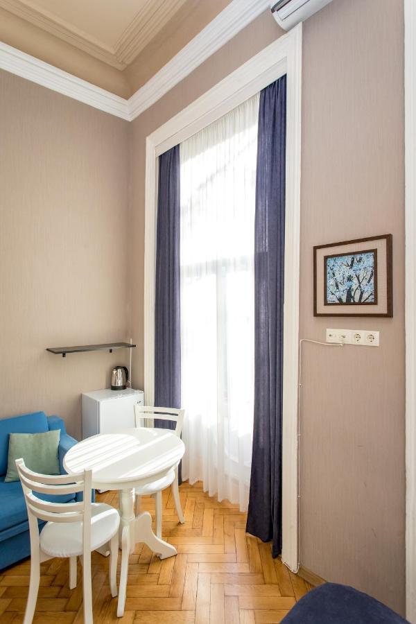 Hb Apartments Mari Brose Тбилиси Экстерьер фото