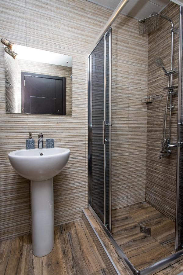 Hb Apartments Mari Brose Тбилиси Экстерьер фото