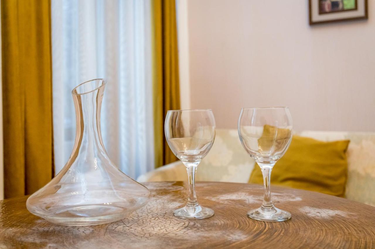 Hb Apartments Mari Brose Тбилиси Экстерьер фото