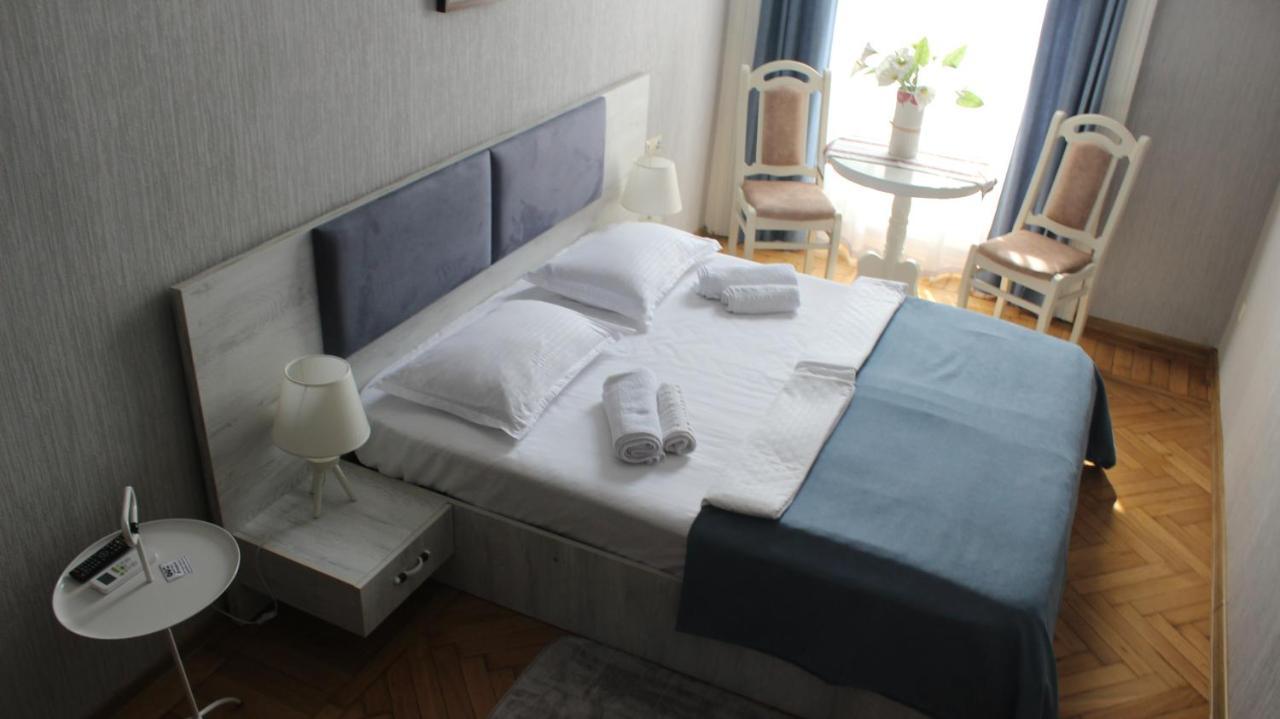 Hb Apartments Mari Brose Тбилиси Экстерьер фото