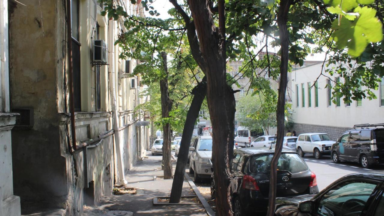 Hb Apartments Mari Brose Тбилиси Экстерьер фото